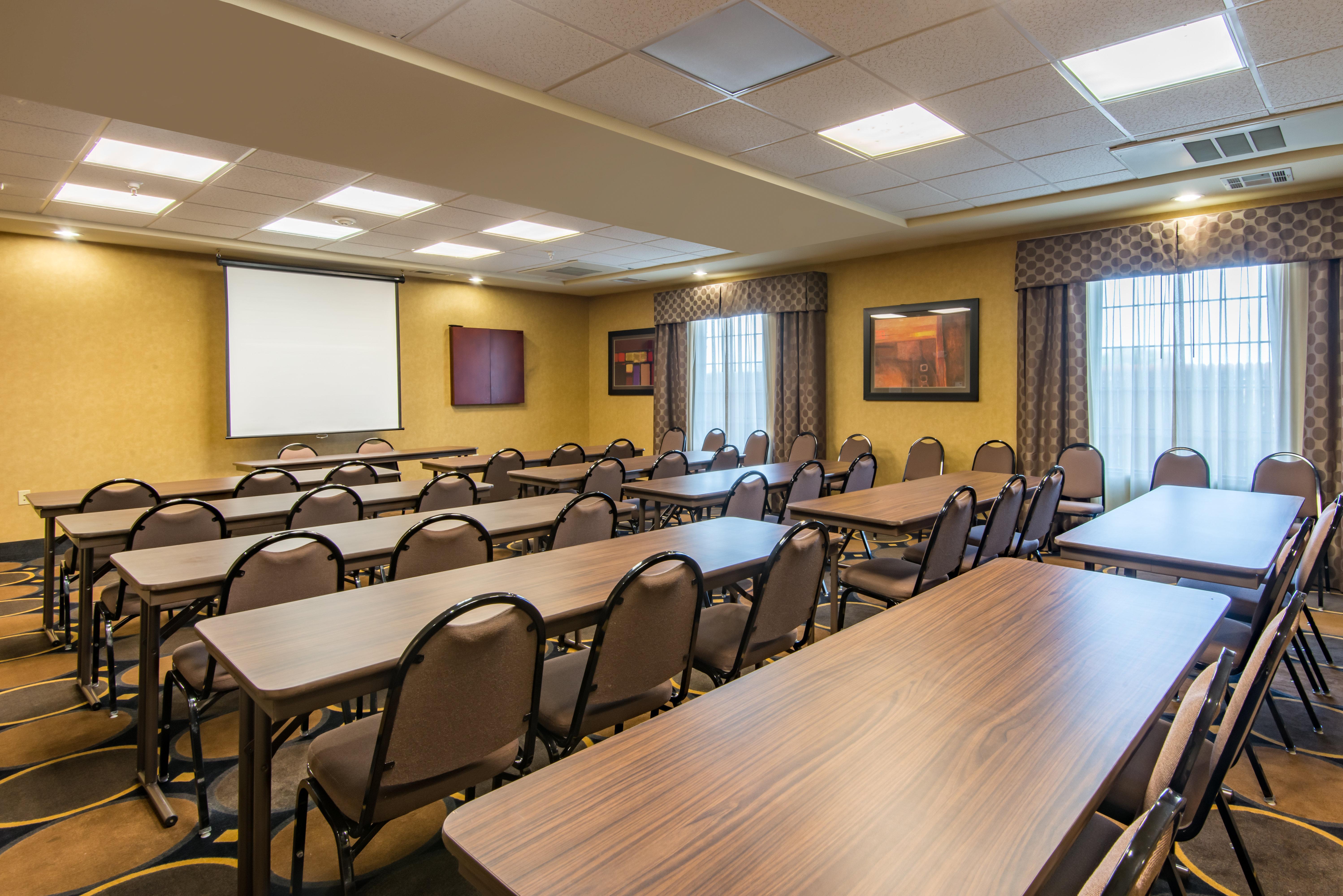 Holiday Inn Express & Suites Clovis By Ihg Екстериор снимка