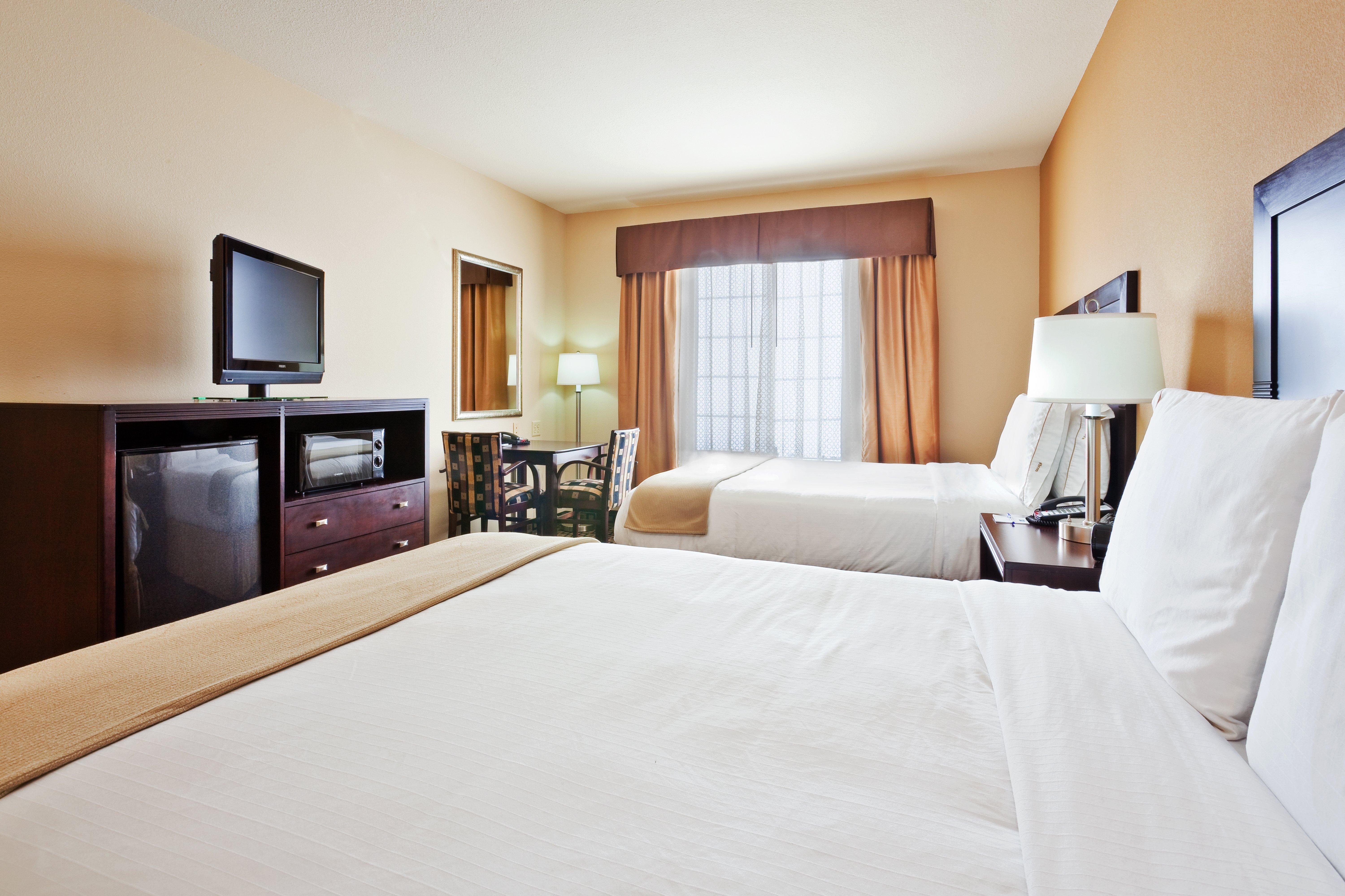Holiday Inn Express & Suites Clovis By Ihg Екстериор снимка