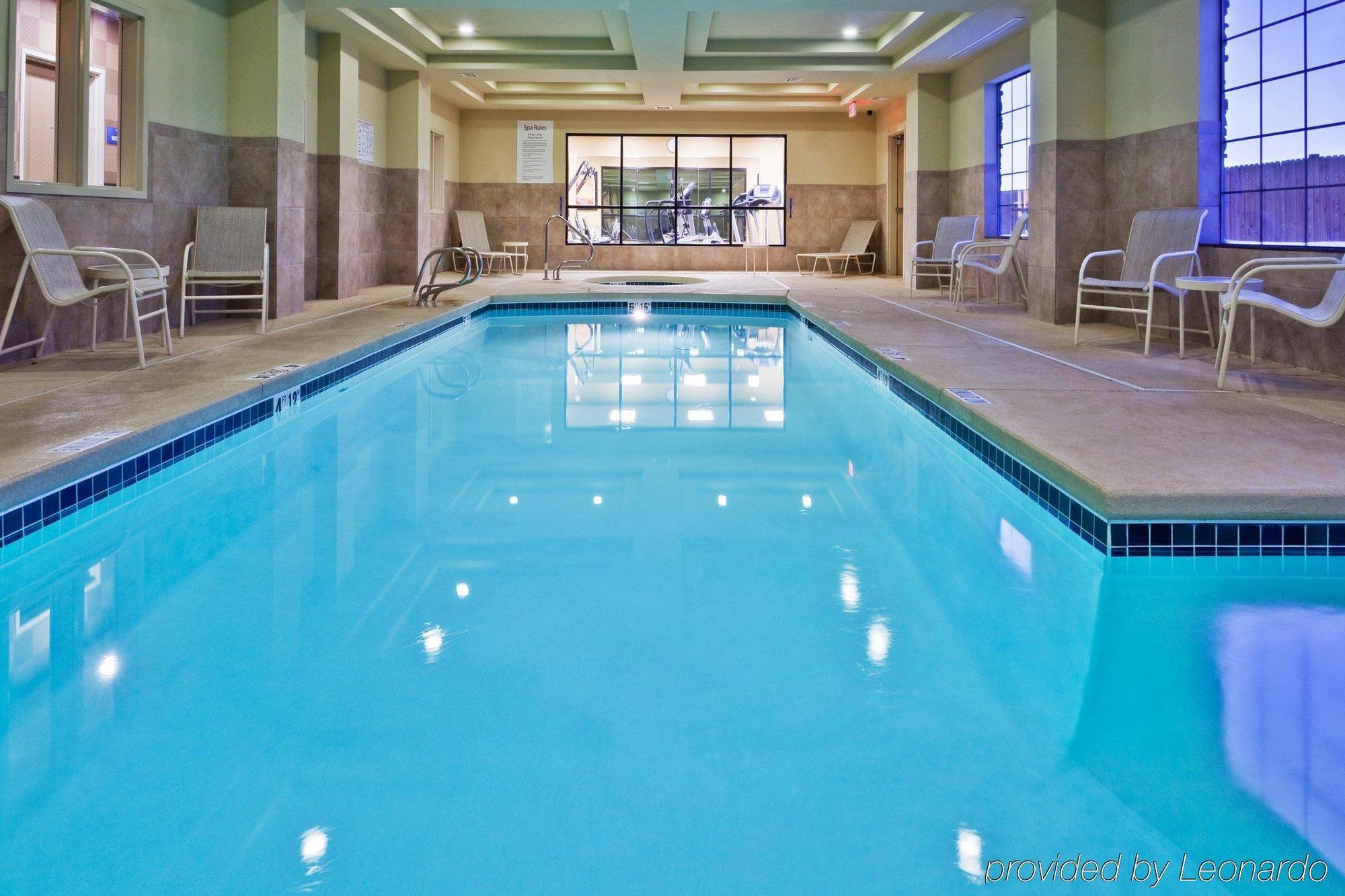 Holiday Inn Express & Suites Clovis By Ihg Съоръжения снимка