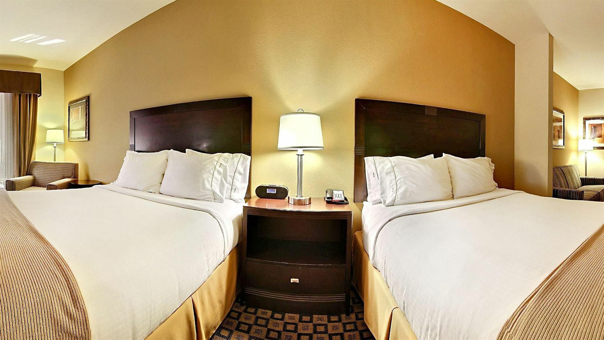 Holiday Inn Express & Suites Clovis By Ihg Екстериор снимка