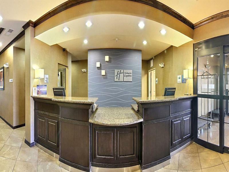 Holiday Inn Express & Suites Clovis By Ihg Екстериор снимка